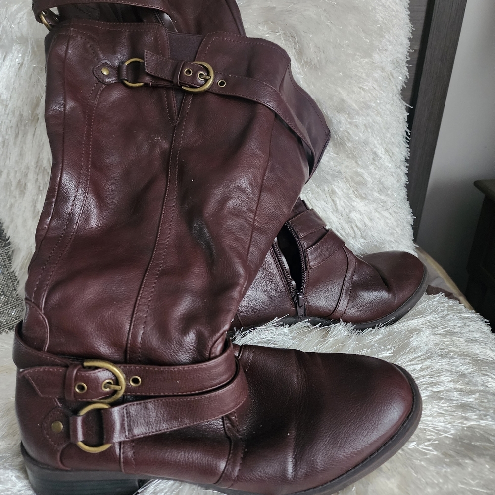 Brown tall flat boots